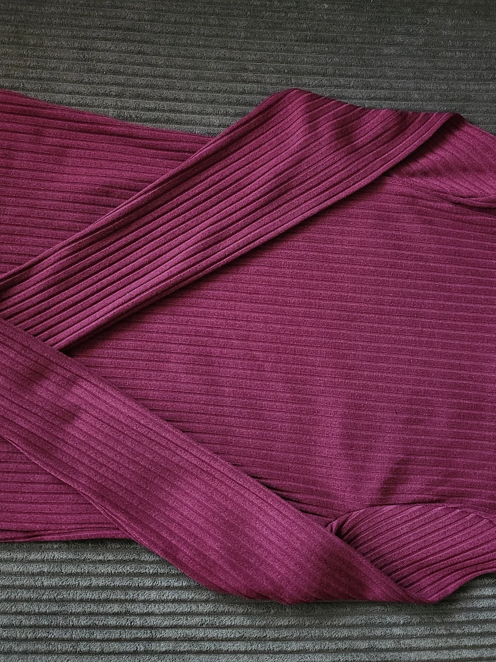 Hannah Off-the-Shoulder Ribbed Sweater in Magenta